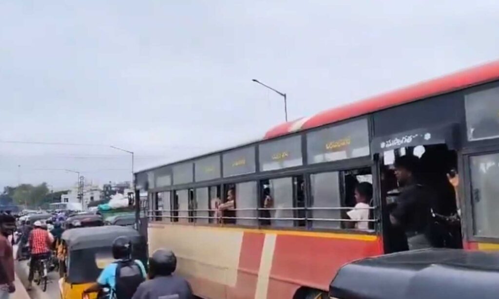 Hyderabad Vijayawada highway traffic jam