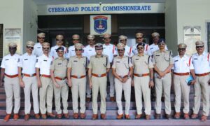 Cyberabad traffic police goggles distributed by joint CP