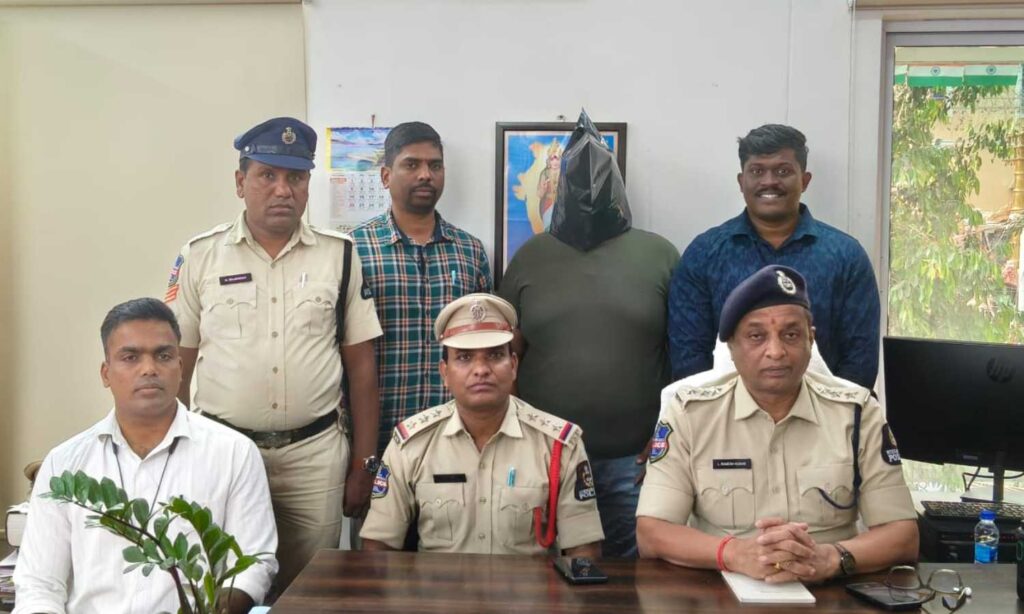 Chikkadpally false theft case detected