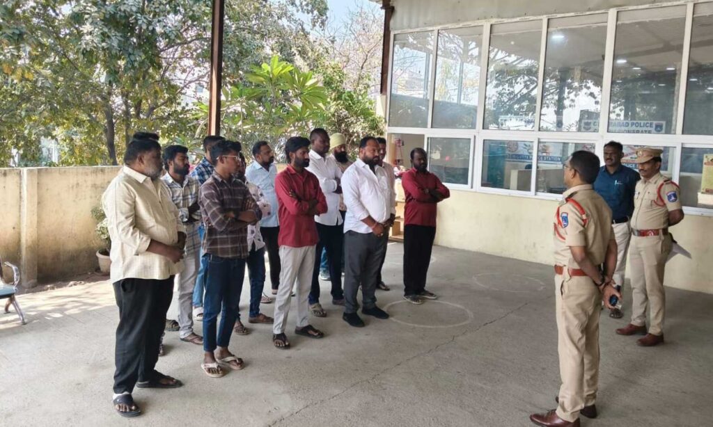 Jagadgirigutta rowdy sheeters warned by police