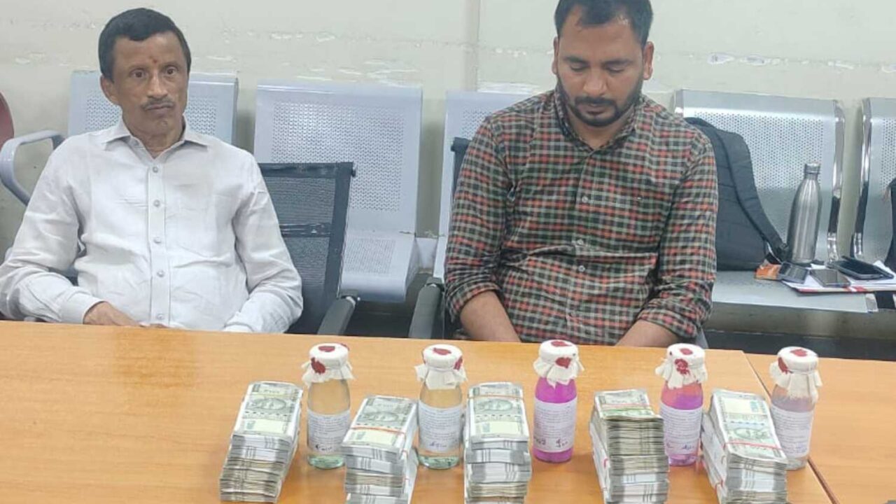 Kukatpally GHMC bribe: ACB arrests SE, operator