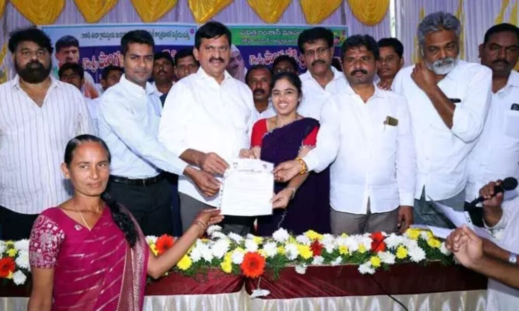 Ponguleti on Indiramma houses promise in three years