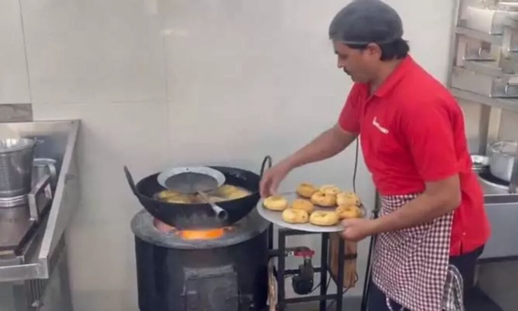 Commercial LPG shortage disrupts Hyderabad hotels