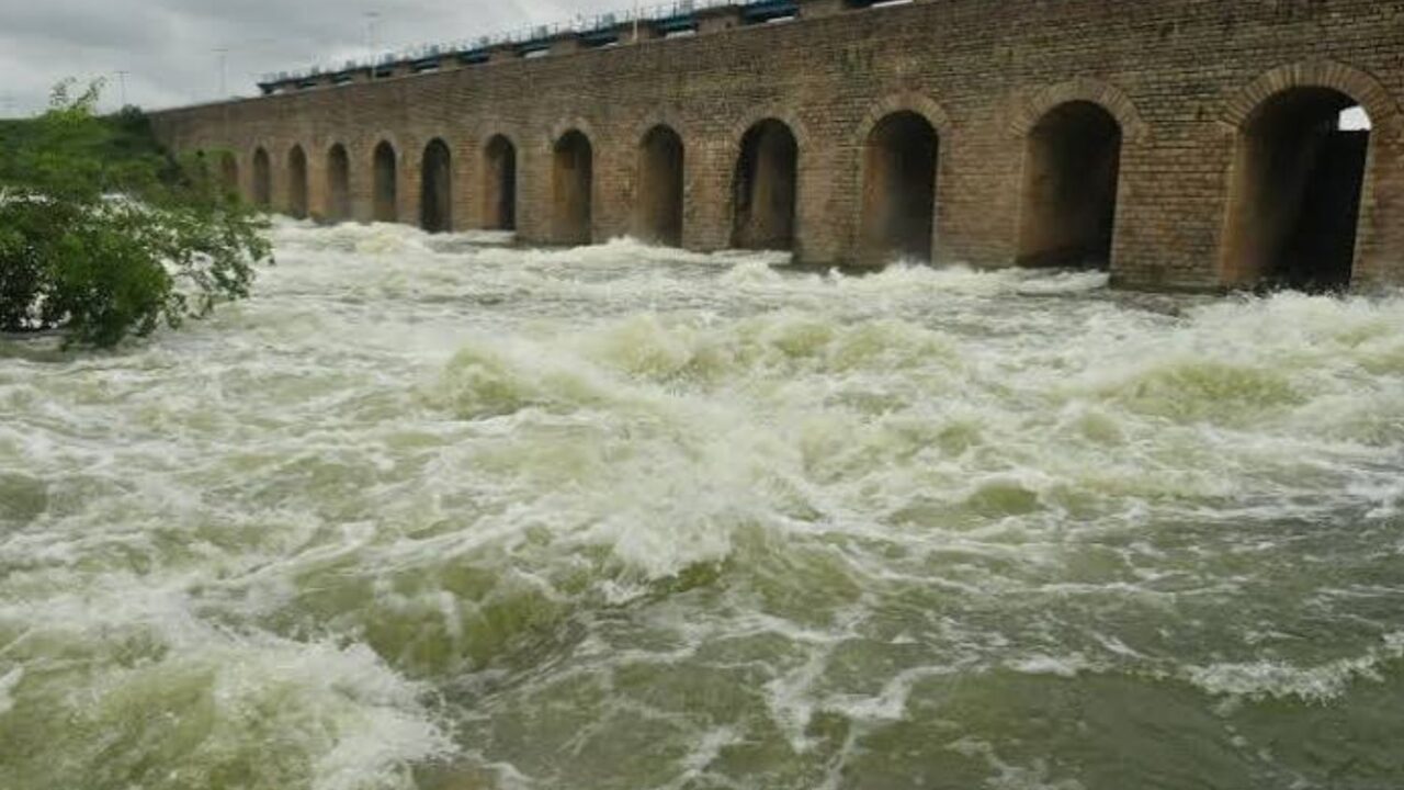 Himayat Sagar water level nears full capacity