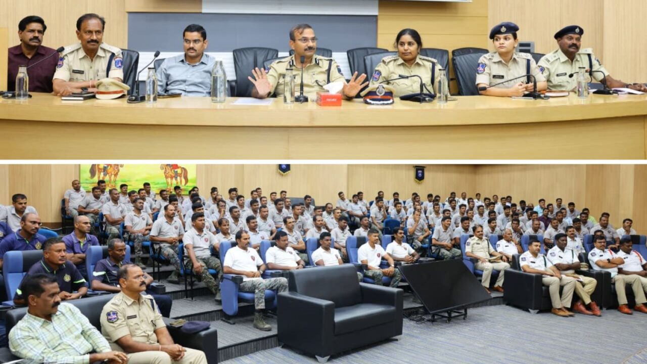 Cyberabad CP interacts with traffic-trained police personnel