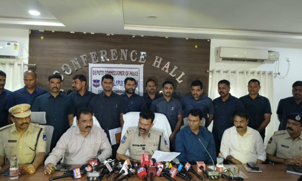 Fake doctors nabbed in Cyberabad clinic raids